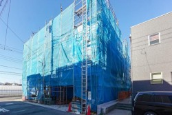 ■新築木造3階建4LDK+2WIC(2026年1月中旬完成予定)
■広々リビングで家族団らんが広がる♪
■1階にWIC付きで利便性◎