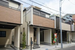 ■内覧・即入居可!
■新築2階建て2LDK+2S+カースペース
■ZEH水準の省エネ住宅
■住宅性能評価7項目最高等級
■地震に強いI.D.S工法