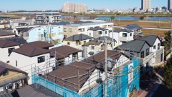 ■2026年1月完成予定!
■新築3階建3LDK+納戸+カースペース2台可
■暮らしの質を高めるZEH省エネ住宅
■徒歩5分圏内にバス停があり交通利便性◎