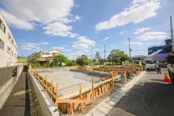 ■2026年1月完成予定!
■新築2階建3LDK+納戸+カースペース
■暮らしの質を高めるZEH省エネ住宅
■徒歩5分圏内にバス停があり交通利便性◎