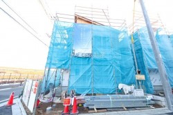 ■2026年2月下旬完成予定!
■新築分譲住宅3LDK+WIC
■カースペース完備
■三面採光
■LDK17帖
■大容量WIC