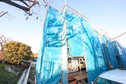 ■2026年2月下旬完成予定!
■新築分譲住宅4LDK+パントリー
■カースペース完備
■パントリー
■2部屋続きのバルコニー
■リビングイン階段