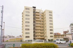 【すぐ見学可】
■アリオ亀有徒歩0分
■新規フルリノベーション物件
■南西向き角部屋