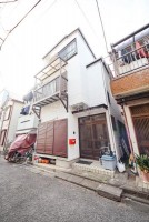 ■都営新宿線 『船堀』駅徒歩約10分
■2022年1月室内・外壁リフォーム済
■新規システムキッチン設置・新規洗面台設置・床一部張替え