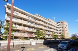 ■綾瀬・堀切菖蒲園2駅３線路利用可
■南向き、日当たり良好
■全居室収納、食器洗浄乾燥機付き