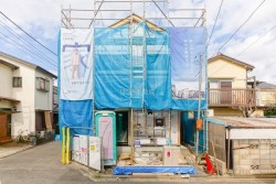 ■南西角地！陽日当リと開放感に恵まれた
■周辺には買物施設や学校もあり便利な日常をお楽しみください。
■小・中学校まで 徒歩9分以内！生活利便施設が近くに揃う 