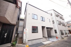 ■JR総武線「小岩」駅 徒歩9分
■京成本線「京成小岩」駅 徒歩7分
■LDK約18 ×ワイドバルコニー
■駐車場、食洗器付き