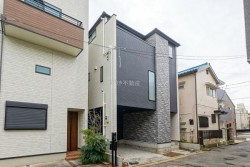 ■JR 総武線「新小岩」駅 徒歩 1 5 分
■豊富な収納 ×LDK20.5 帖 × ワイドバルコニー
■食器洗浄乾燥機・ウォークインクローゼット付き
