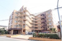 ■京成本線 お花茶屋 徒歩7分
■駐輪場、バイク置き場、エレベータ付き
■2018年規模修繕工事完了
■豊富な収納スペース、環境便利性良い
