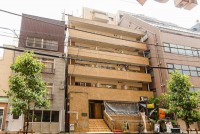■新規リフォーム物件
■複数路線利用可（JR中央・総武線 徒歩２分、大江戸線 徒歩８分）
■オートロックあり、防犯面にも配慮した住まい 