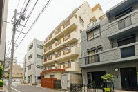 ■総武線「錦糸町」駅 徒歩13分、多線路利用可
■角部屋、日当たり良好
■スーパー、コンビニエンスストア徒歩10分圏内
■小学校、中学校など徒歩10分圏内