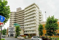 ■新規リノベーション物件
■都営浅草線『本所吾妻橋』駅 徒歩8分
■南東角部屋9階部分につき、陽当たり・眺望良好
■バルコニーからスカイツリーを望む
