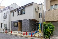 ■総武・中央緩行線「平井」駅徒歩5分
■２階建☆屋上・吹抜け付き☆
■「乾太くん」標準装備
■洗面化粧台２カ所設置