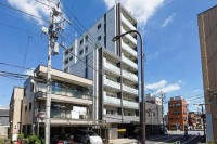 ■東武亀戸線【小村井】駅徒歩4分
■2路線利用可能
■オール電化の5階角部屋
■コンビニまですぐ！